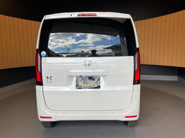 Ｎ－ＢＯＸ ベースグレード　届出済未使用車　片側電動スライドドア　衝突被害軽減ブレーキ　コーナーセンサー　アダクティブクルーズコントロール　アイドリングストップ　スマートキー　ＬＥＤヘッドライト　チップアップシート　バックカメラ（9枚目）