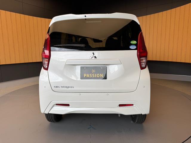 ｅＫワゴン Ｍ　車検２年　衝突被害軽減ブレーキ　コーナーセンサー　キーレスエントリー　シートヒーター　パナソニックナビ　電動格納ドアミラー　ＥＴＣ　アイドリングストップ　マニュアルエアコン　パワーウインドウ（9枚目）