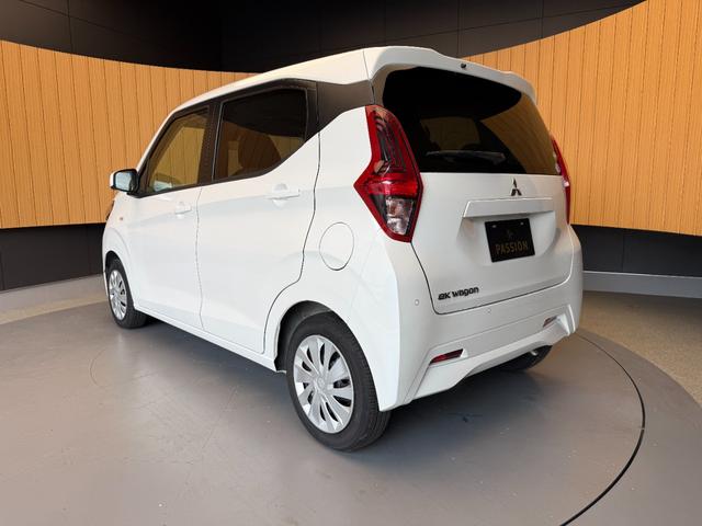 ｅＫワゴン Ｍ　車検２年　衝突被害軽減ブレーキ　コーナーセンサー　キーレスエントリー　シートヒーター　パナソニックナビ　電動格納ドアミラー　ＥＴＣ　アイドリングストップ　マニュアルエアコン　パワーウインドウ（10枚目）
