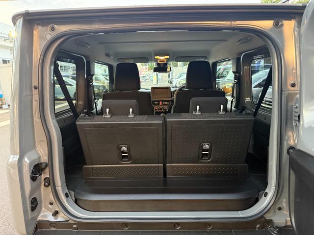 ジムニー ＸＣ　届出済未使用車　衝突軽減ブレーキ　コーナーセンサー　シートヒーター　クルーズコントロール　アイドリングストップ　フォグランプ　オートライト　アルミホイール　プッシュスタート　スズキセーフティーサポート（11枚目）