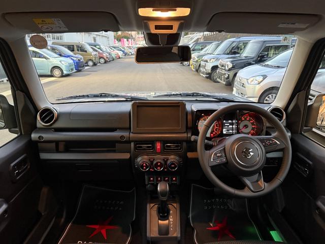 ジムニー ＸＣ　届出済未使用車　衝突軽減ブレーキ　コーナーセンサー　シートヒーター　クルーズコントロール　アイドリングストップ　フォグランプ　オートライト　アルミホイール　プッシュスタート　スズキセーフティーサポート（12枚目）