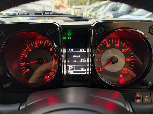 ジムニー ＸＣ　届出済未使用車　衝突軽減ブレーキ　コーナーセンサー　シートヒーター　クルーズコントロール　アイドリングストップ　フォグランプ　オートライト　アルミホイール　プッシュスタート　スズキセーフティーサポート（14枚目）