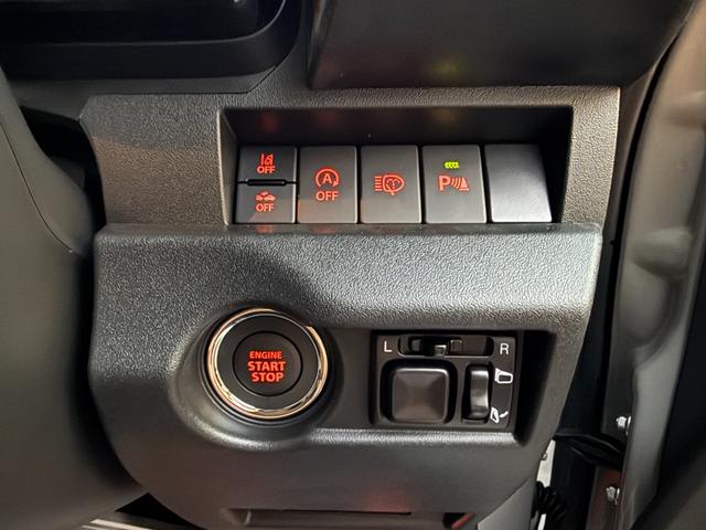 ジムニー ＸＣ　届出済未使用車　衝突軽減ブレーキ　コーナーセンサー　シートヒーター　クルーズコントロール　アイドリングストップ　フォグランプ　オートライト　アルミホイール　プッシュスタート　スズキセーフティーサポート（18枚目）