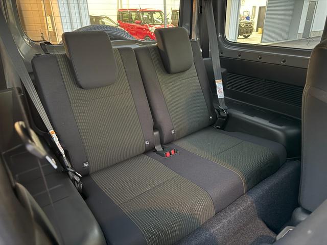 ジムニー ＸＣ　届出済未使用車　衝突軽減ブレーキ　コーナーセンサー　シートヒーター　クルーズコントロール　アイドリングストップ　フォグランプ　オートライト　アルミホイール　プッシュスタート　スズキセーフティーサポート（23枚目）