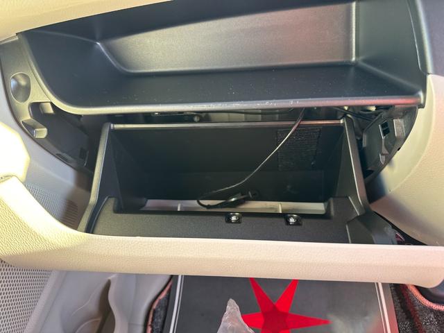 デイズルークス Ｘ　車検８年５月　両側電動スライドドア　衝突被害軽減ブレーキ　スマートキー　アラウンドビューモニター　アイドリングストップ　電動格納ドアミラー　日産純正ナビゲーション　横滑り防止機能　ベンチシート（18枚目）