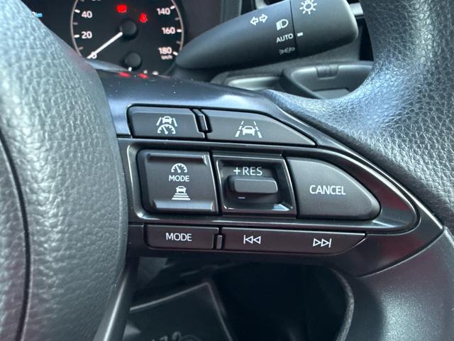 シエンタ ハイブリッドＸ　登録済未使用車　片側電動スライドドア　衝突被害軽減ブレーキ　コーナーセンサー　スマートキー　アダクティブクルーズコントロール　ＬＥＤヘッドライト　電動格納ドアミラー　オートエアコン　３列シート７人乗り（16枚目）