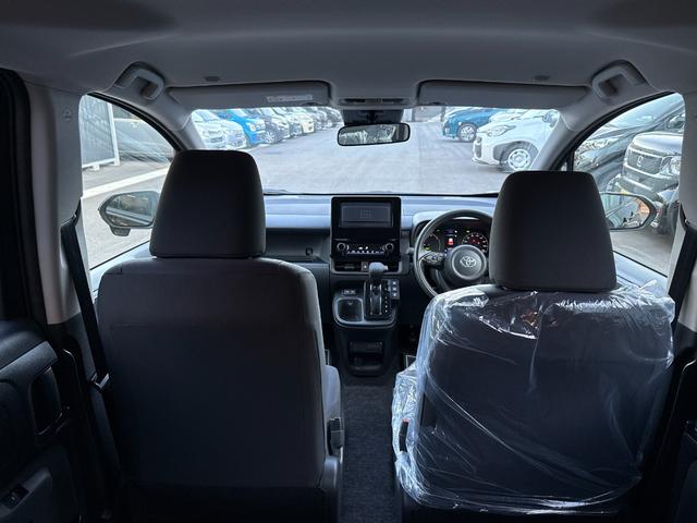 シエンタ ハイブリッドＸ　登録済未使用車　片側電動スライドドア　衝突被害軽減ブレーキ　コーナーセンサー　スマートキー　アダクティブクルーズコントロール　ＬＥＤヘッドライト　電動格納ドアミラー　オートエアコン　３列シート７人乗り（25枚目）