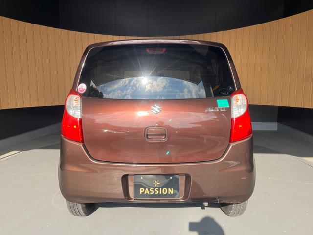 アルト Ｘ　車検２年　ＣＤオーディオ　電動格納ドアミラー　パワーウインドウ　光軸調整機能　マニュアルエアコン　キーレスエントリー　セキュリティアラーム　ＣＶＴ　軽自動車　保証あり（9枚目）