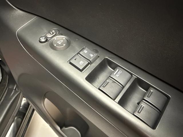 Ｎ－ＢＯＸ Ｇ　車検２年　両側スライドドア　アイドリングストップ　パナソニックナビ　バックカメラ　電動格納ドアミラー　ＥＴＣ　ベンチシート　前後ドライブレコーダー　スマートキー　オートエアオン　保証あり（17枚目）