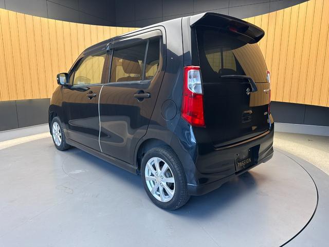 ワゴンＲ ＦＸリミテッド　車検２年　アイドリングストップ　ケンウッドナビ　電動格納ドアミラー　セキュリティアラーム　スマートキー　アルミホイール　ベンチシート　オートエアコン　パワーウインドウ　軽自動車　保証あり（10枚目）