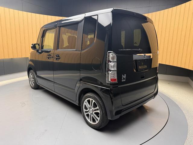Ｎ－ＢＯＸ Ｇ・Ｌパッケージ　車検２年　片側電動スライドドア　アイドリングストップ　アルミホイール　電動格納ドアミラー　オートエアコン　横滑り防止機能　スマートキー　ベンチシート　パワーウインドウ　光軸調整機能　保証あり（10枚目）