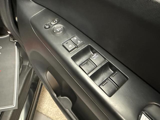 Ｎ－ＢＯＸ Ｇ・Ｌパッケージ　車検２年　片側電動スライドドア　アイドリングストップ　アルミホイール　電動格納ドアミラー　オートエアコン　横滑り防止機能　スマートキー　ベンチシート　パワーウインドウ　光軸調整機能　保証あり（21枚目）