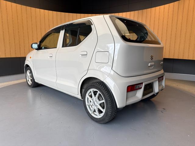 アルト Ｌ　車検８年２月　アイドリングストップ　カロッツェリアナビ　キーレスエントリー　横滑り防止機能　光軸調整機能　社外アルミホイール　セキュリティアラーム　マニュアルエアコン　シートヒーター　保証あり（10枚目）