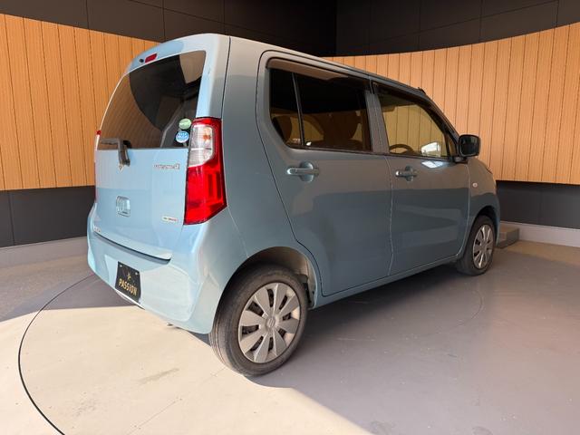 ワゴンＲ ＦＸ　車検２年　アイドリングストップ　電動格納ドアミラー　セキュリティアラーム　純正ＣＤオーディオ　シートヒーター　キーレスエントリー　オートエアコン　パワーウインドウ　ベンチシート　保証あり（8枚目）
