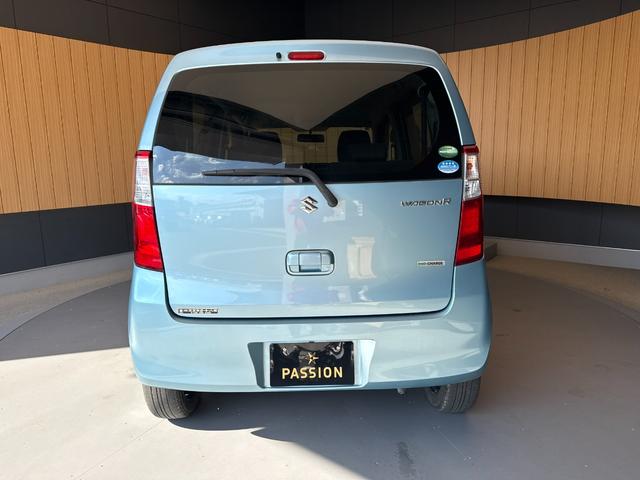 ワゴンＲ ＦＸ　車検２年　アイドリングストップ　電動格納ドアミラー　セキュリティアラーム　純正ＣＤオーディオ　シートヒーター　キーレスエントリー　オートエアコン　パワーウインドウ　ベンチシート　保証あり（9枚目）