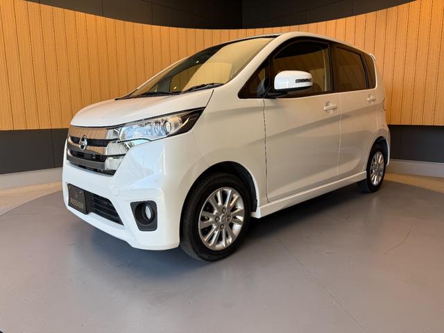 デイズ ハイウェイスター　Ｊ　車検２年　衝突被害軽減ブレーキ　キーレスエントリー　横滑り防止機能　電動格納ドアミラー　アルミホイール　ＥＴＣ　純正ＣＤオーディオ　ベンチシート　パワーウインドウ　ディスチャージヘッドライト（5枚目）