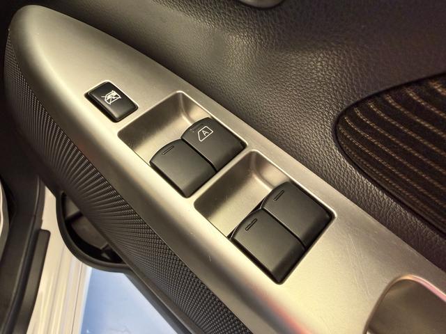 デイズ ハイウェイスター　Ｊ　車検２年　衝突被害軽減ブレーキ　キーレスエントリー　横滑り防止機能　電動格納ドアミラー　アルミホイール　ＥＴＣ　純正ＣＤオーディオ　ベンチシート　パワーウインドウ　ディスチャージヘッドライト（20枚目）