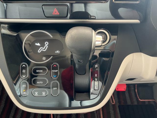 デイズルークス Ｘ　車検２年　片側電動スライドドア　衝突被害軽減ブレーキ　コーナーセンサー　アラウンドビューモニター　アイドリングストップ　日産純正ナビゲーション　スマートキー　ドライブレコーダー　ＥＴＣ　オートエアコン（13枚目）