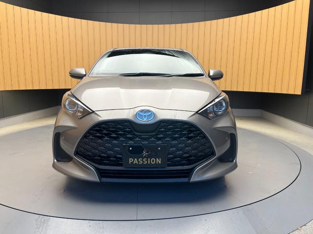 ヤリス X 登録済未使用車 ディスプレイオーディオ ETC バックカメラ 衝突軽減ブレーキ オートライト USB接続 オートハイビーム Bluetooth ステアリングスイッチ LEDライト バックカメラ(6枚目)