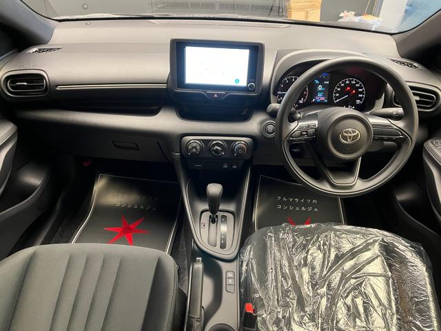 ヤリス X 登録済未使用車 ディスプレイオーディオ ETC バックカメラ 衝突軽減ブレーキ オートライト USB接続 オートハイビーム Bluetooth ステアリングスイッチ LEDライト バックカメラ(12枚目)