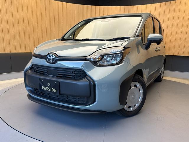 シエンタ ハイブリッドX 登録済未使用車 片側電動スライドドア 衝突被害軽減ブレーキ コーナーセンサー スマートキー アダクティブクルーズコントロール LEDヘッドライト 電動格納ドアミラー オートエアコン 3列シート7人乗り(4枚目)