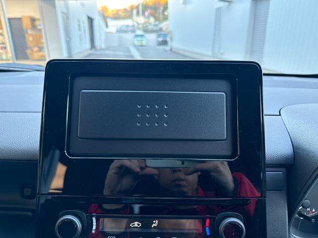 シエンタ ハイブリッドX 登録済未使用車 片側電動スライドドア 衝突被害軽減ブレーキ コーナーセンサー スマートキー アダクティブクルーズコントロール LEDヘッドライト 電動格納ドアミラー オートエアコン 3列シート7人乗り(19枚目)