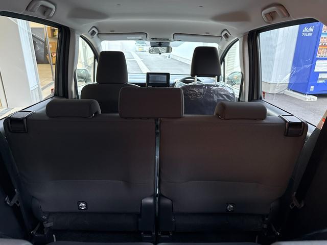 シエンタ ハイブリッドX 登録済未使用車 片側電動スライドドア 衝突被害軽減ブレーキ コーナーセンサー スマートキー アダクティブクルーズコントロール LEDヘッドライト 電動格納ドアミラー オートエアコン 3列シート7人乗り(23枚目)