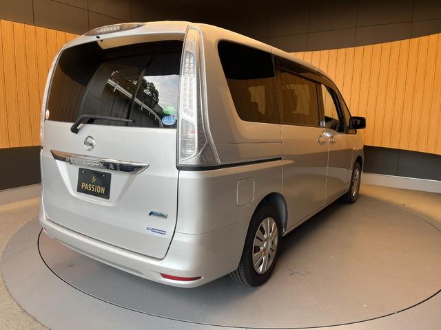 セレナ 20X S-ハイブリッド 車検2年 両側電動スライドドア アイドリングストップ 電動格納ドアミラー ETC 日産純正ナビゲーション 横滑り防止機能 ドライブレコーダー パワーウインドウ オートエアコン スマートキー(8枚目)