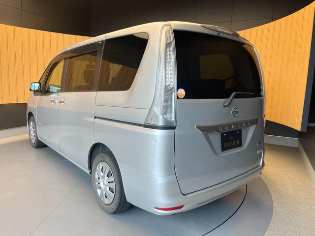 セレナ 20X S-ハイブリッド 車検2年 両側電動スライドドア アイドリングストップ 電動格納ドアミラー ETC 日産純正ナビゲーション 横滑り防止機能 ドライブレコーダー パワーウインドウ オートエアコン スマートキー(10枚目)