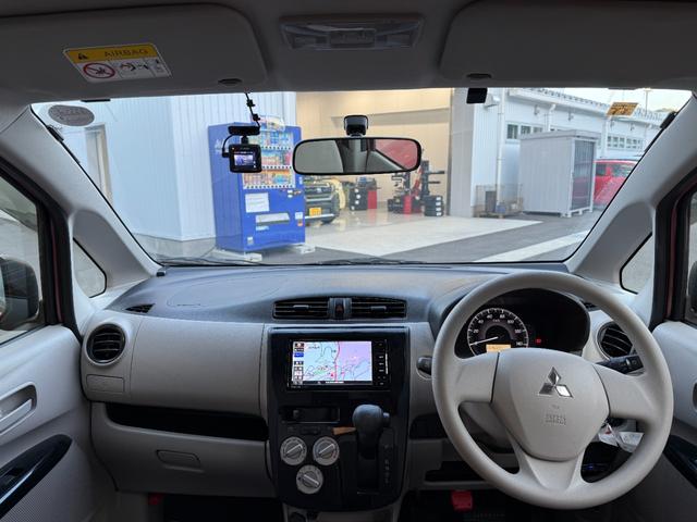 eKワゴン E 車検2年 電動格納ドアミラー パナソニックナビ ETC シートヒーター 横滑り防止機能 バックカメラ ベンチシート キーレスエントリー マニュアルエアコン パワーウインドウ 保証あり(12枚目)