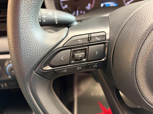ヤリス X 車検2年 衝突被害軽減ブレーキ スマートキー LEDヘッドライト ディスプレイオーディオ ETC バックカメラ LEDヘッドライト 横滑り防止機能 マニュアルエアコン パワーウインドウ 保証あり(16枚目)