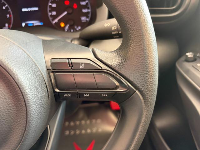 ヤリス X 車検2年 衝突被害軽減ブレーキ スマートキー LEDヘッドライト ディスプレイオーディオ ETC バックカメラ LEDヘッドライト 横滑り防止機能 マニュアルエアコン パワーウインドウ 保証あり(17枚目)