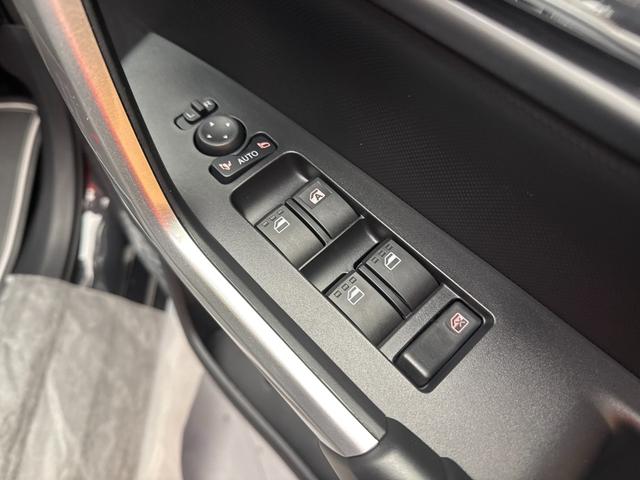 ライズ Ｘ　登録済未使用車　ナビレディパッケージ　衝突被害軽減ブレーキ　コーナーセンサー　スマートキー　アイドリングストップ　バックカメラ　電動格納ドアミラー　横滑り防止機能　パワーウインドウ　ＬＥＤヘッドライト（20枚目）