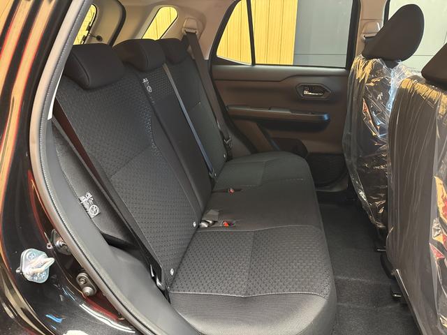 ライズ Ｘ　登録済未使用車　ナビレディパッケージ　衝突被害軽減ブレーキ　コーナーセンサー　スマートキー　アイドリングストップ　バックカメラ　電動格納ドアミラー　横滑り防止機能　パワーウインドウ　ＬＥＤヘッドライト（21枚目）