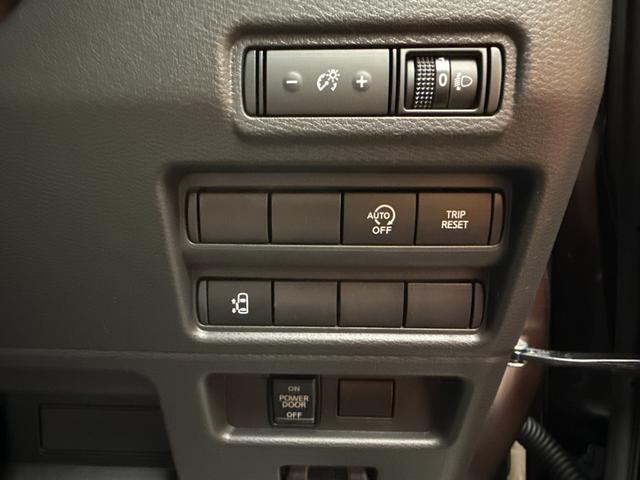 ルークス Ｘ　新型　届出済未使用車　片側電動スライドドア　衝突被害軽減ブレーキ　コーナーセンサー　スマートキー　アイドリングストップ　電動格納ドアミラー　オートエアコン　ＬＥＤヘッドライト　ベンチシート（18枚目）