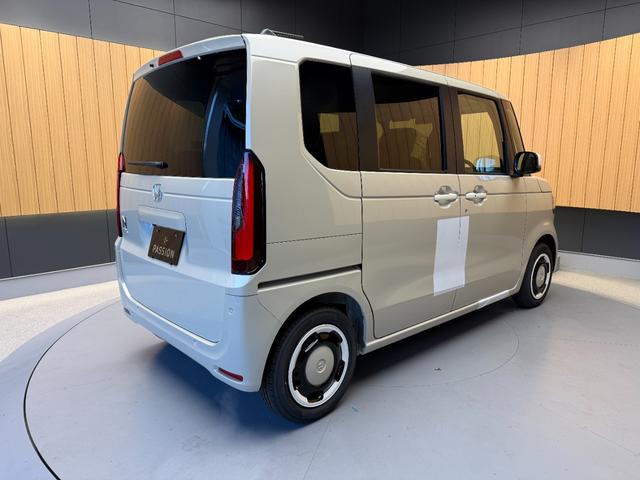 Ｎ－ＢＯＸ ファッションスタイル　届出済未使用車　片側電動スライドドア　衝突被害軽減ブレーキ　コーナーセンサー　アダクティブクルーズコントロール　アイドリングストップ　スマートキー　ＬＥＤヘッドライト　チップアップシート　バックカメラ（8枚目）