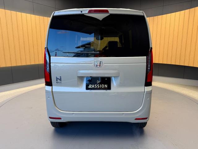 Ｎ－ＢＯＸ ファッションスタイル　届出済未使用車　片側電動スライドドア　衝突被害軽減ブレーキ　コーナーセンサー　アダクティブクルーズコントロール　アイドリングストップ　スマートキー　ＬＥＤヘッドライト　チップアップシート　バックカメラ（9枚目）