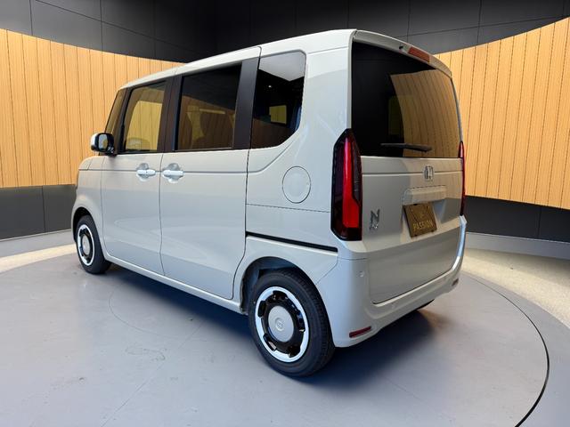 Ｎ－ＢＯＸ ファッションスタイル　届出済未使用車　片側電動スライドドア　衝突被害軽減ブレーキ　コーナーセンサー　アダクティブクルーズコントロール　アイドリングストップ　スマートキー　ＬＥＤヘッドライト　チップアップシート　バックカメラ（10枚目）