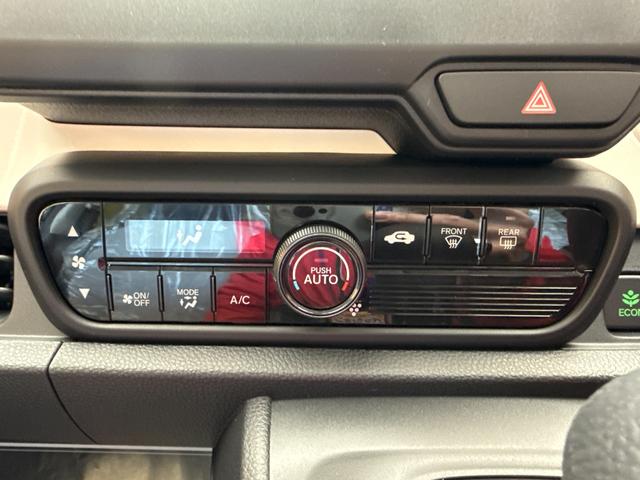 Ｎ－ＯＮＥ オリジナル　届出済未使用車　衝突被害軽減ブレーキ　コーナーセンサー　スマートキー　アダクティブクルーズコントロール　横滑り防止機能　ＬＥＤヘッドライト　アイドリングストップ　バックカメラ　電動格納ドアミラー（13枚目）