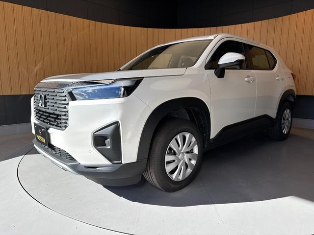 ＷＲ－Ｖ Ｘ　登録済未使用車　衝突被害軽減ブレーキ　コーナーセンサー　スマートキー　アダクティブクルーズコントロール　ＬＥＤヘッドライト　オートエアコン　パワーウインドウ　リアベンチレーション　電動格納ドアミラー（5枚目）