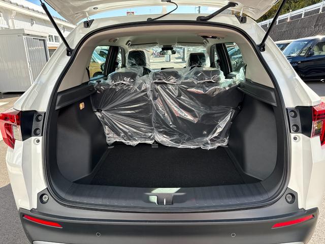 ＷＲ－Ｖ Ｘ　登録済未使用車　衝突被害軽減ブレーキ　コーナーセンサー　スマートキー　アダクティブクルーズコントロール　ＬＥＤヘッドライト　オートエアコン　パワーウインドウ　リアベンチレーション　電動格納ドアミラー（11枚目）