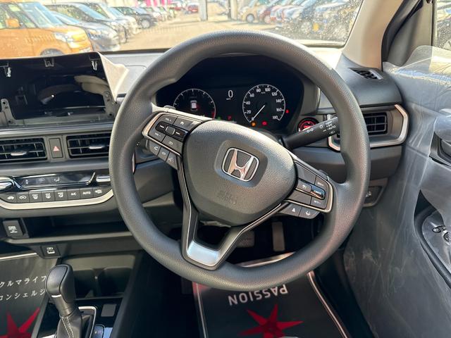 ＷＲ－Ｖ Ｘ　登録済未使用車　衝突被害軽減ブレーキ　コーナーセンサー　スマートキー　アダクティブクルーズコントロール　ＬＥＤヘッドライト　オートエアコン　パワーウインドウ　リアベンチレーション　電動格納ドアミラー（15枚目）