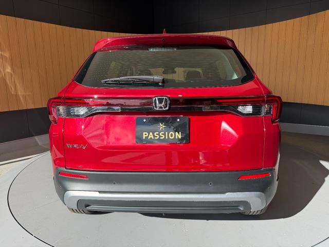 ＷＲ－Ｖ Ｘ　登録済未使用車　衝突被害軽減ブレーキ　コーナーセンサー　スマートキー　アダクティブクルーズコントロール　ＬＥＤヘッドライト　オートエアコン　パワーウインドウ　リアベンチレーション　電動格納ドアミラー（9枚目）