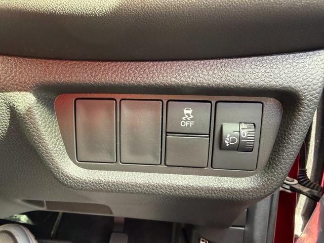 ＷＲ－Ｖ Ｘ　登録済未使用車　衝突被害軽減ブレーキ　コーナーセンサー　スマートキー　アダクティブクルーズコントロール　ＬＥＤヘッドライト　オートエアコン　パワーウインドウ　リアベンチレーション　電動格納ドアミラー（18枚目）