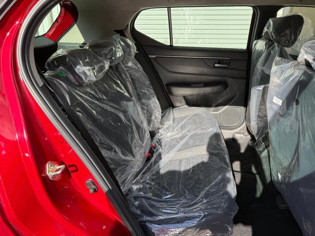 ＷＲ－Ｖ Ｘ　登録済未使用車　衝突被害軽減ブレーキ　コーナーセンサー　スマートキー　アダクティブクルーズコントロール　ＬＥＤヘッドライト　オートエアコン　パワーウインドウ　リアベンチレーション　電動格納ドアミラー（23枚目）