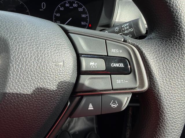 ＷＲ－Ｖ Ｘ　登録済未使用車　衝突被害軽減ブレーキ　コーナーセンサー　スマートキー　アダクティブクルーズコントロール　ＬＥＤヘッドライト　オートエアコン　パワーウインドウ　リアベンチレーション　電動格納ドアミラー（17枚目）