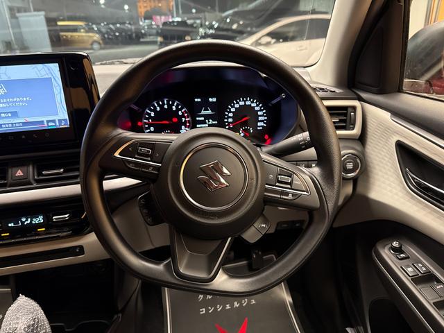 スイフト ハイブリッドＭＸ　登録済未使用車　全方位モニター付メモリーナビ　衝突被害軽減ブレーキ　コーナーセンサー　スマートキー　シートヒーター　アダクティブクルーズコントロール　横滑り防止機能　ＬＥＤヘッドライト　オートエアコン（15枚目）