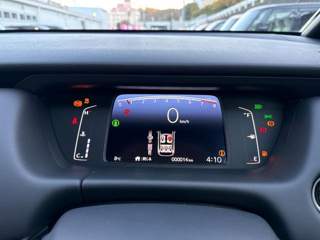 フィット ホーム　登録済未使用車　衝突被害軽減ブレーキ　スマートキー　コーナーセンサー　ＬＥＤヘッドライト　アダクティブクルーズコントロール　バックカメラ　電動格納ドアミラー　オートエアコン　横滑り防止機能（14枚目）