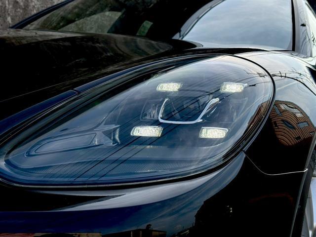 パナメーラ 4 スポーツツーリスモ パノラマルーフ/PASM/ブラックフルレザーシート/4点LEDデイライト/シートヒーター/レーダーセーフティ/クルーズコントロール/禁煙車/ディーラー整備車/社外TVチューナー/パワーバックドア(6枚目)