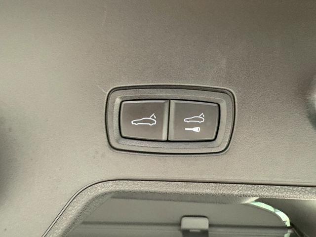 パナメーラ 4 スポーツツーリスモ パノラマルーフ/PASM/ブラックフルレザーシート/4点LEDデイライト/シートヒーター/レーダーセーフティ/クルーズコントロール/禁煙車/ディーラー整備車/社外TVチューナー/パワーバックドア(24枚目)